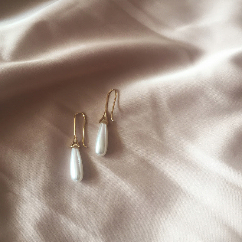 Classy Pearl Waterdrop Earrings