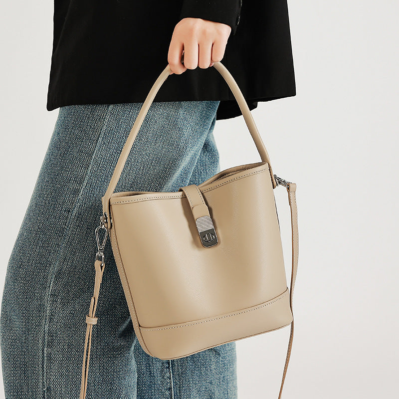 Women's High Quality Cowhide Bucket Hand Bag