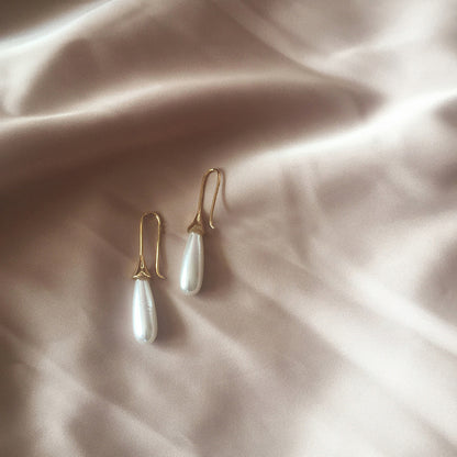Classy Pearl Waterdrop Earrings
