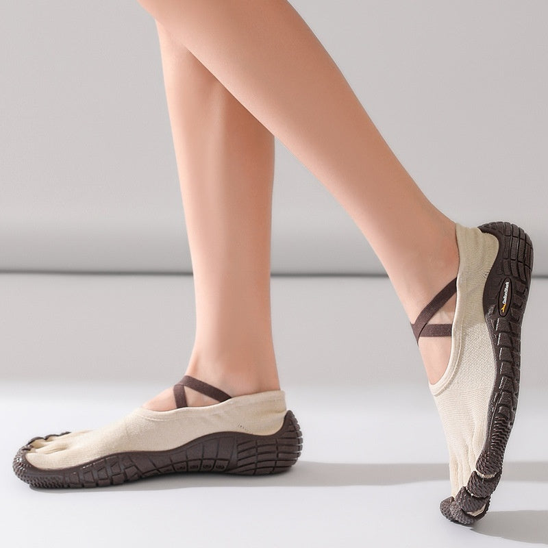 Breathable Anti-slip Five Toes Barefoot Shoes For Women