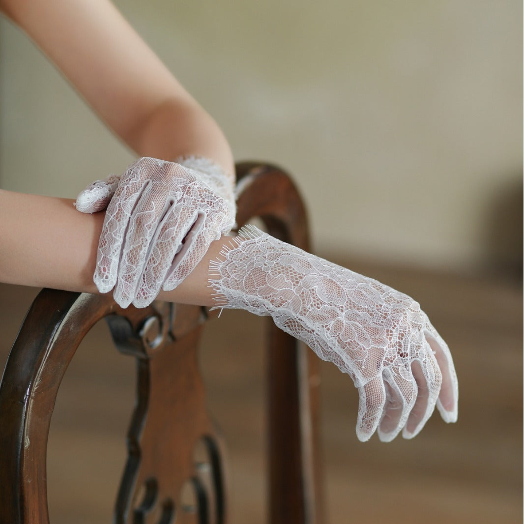 Fairy White Lace Bride Gloves